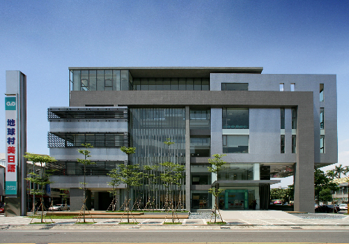 TITAN Property Winner - The Tiny Blocks and The Big Building