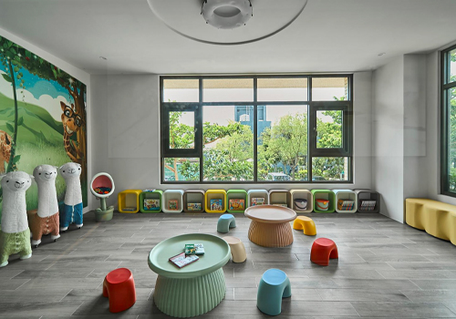 TITAN Property Winner - Monochrome Muse