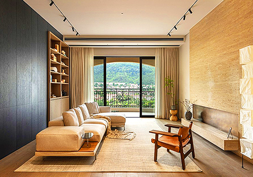 TITAN Property Winner - Warm and Comfortable Residence