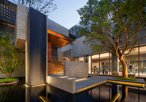 TITAN Property Winner - MIDDLE MUSEUM PARK VILLA