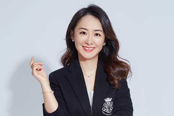 Interview with Wang Qiong